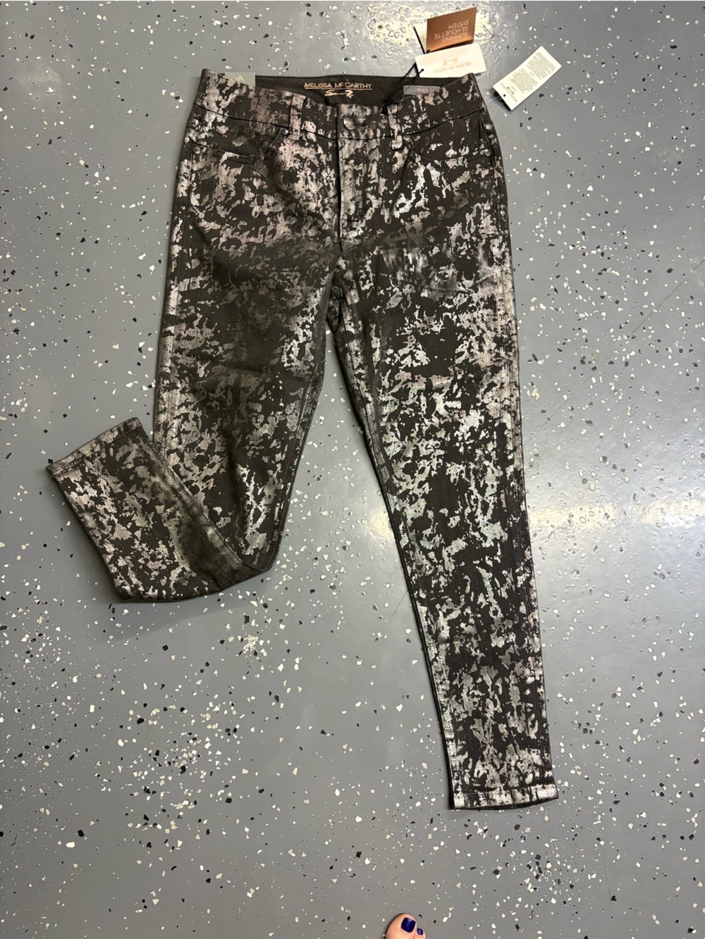 NEW Melissa McCarthy Seven7 collab slim pencil jeans in a black and gray sz12